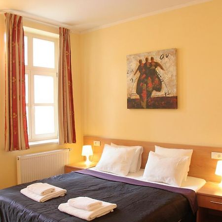 Vlkova Palace Prague Extérieur photo