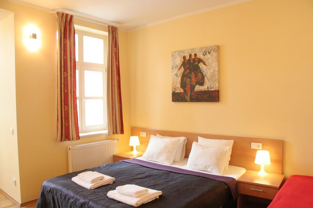 Vlkova Palace Prague Extérieur photo